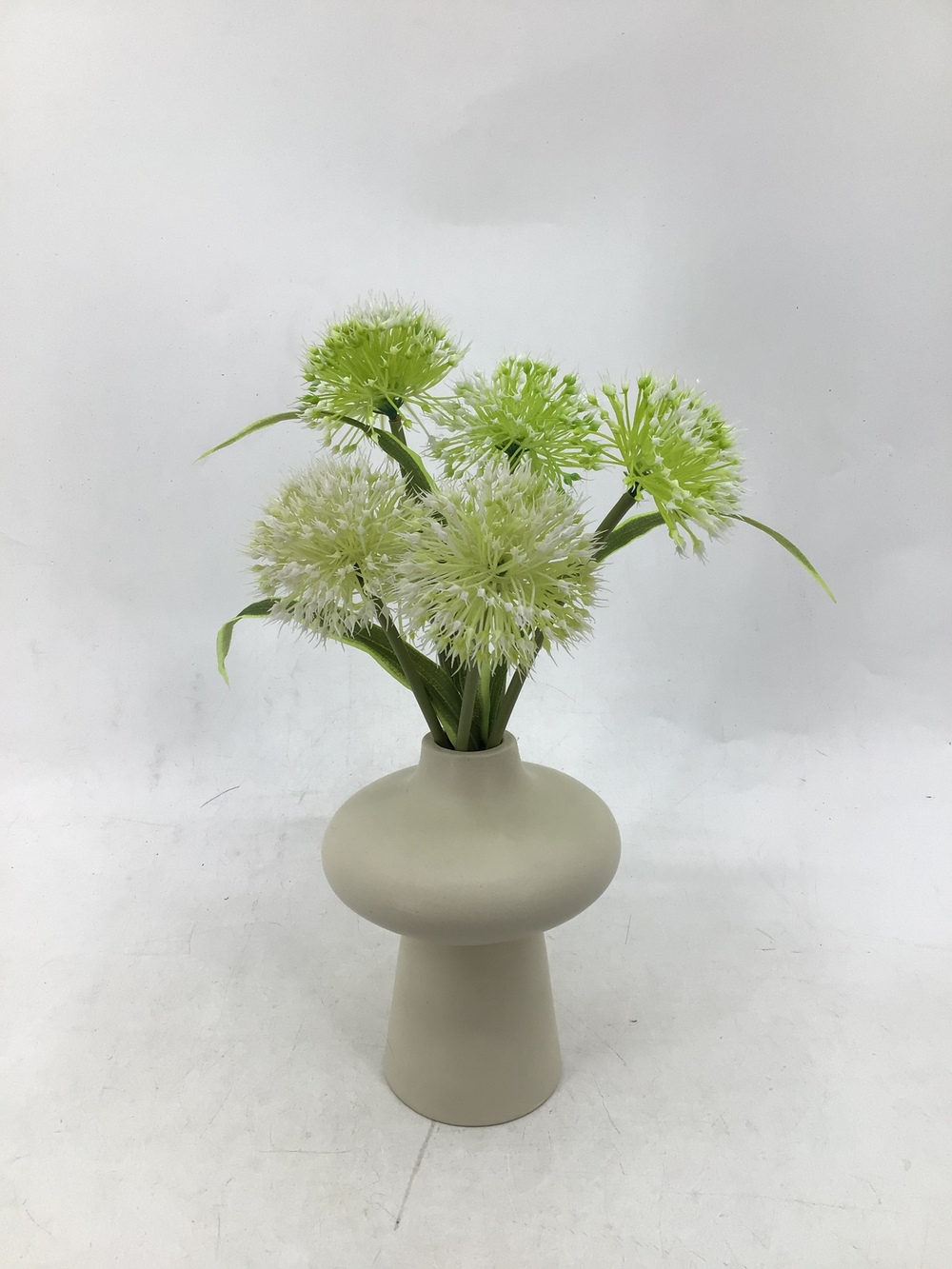 Botanical table decor