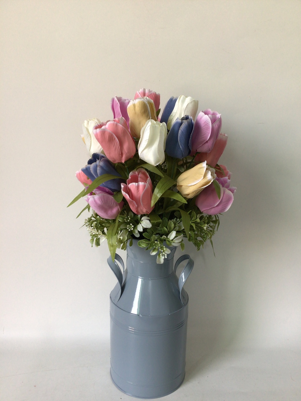 Botanical table decor