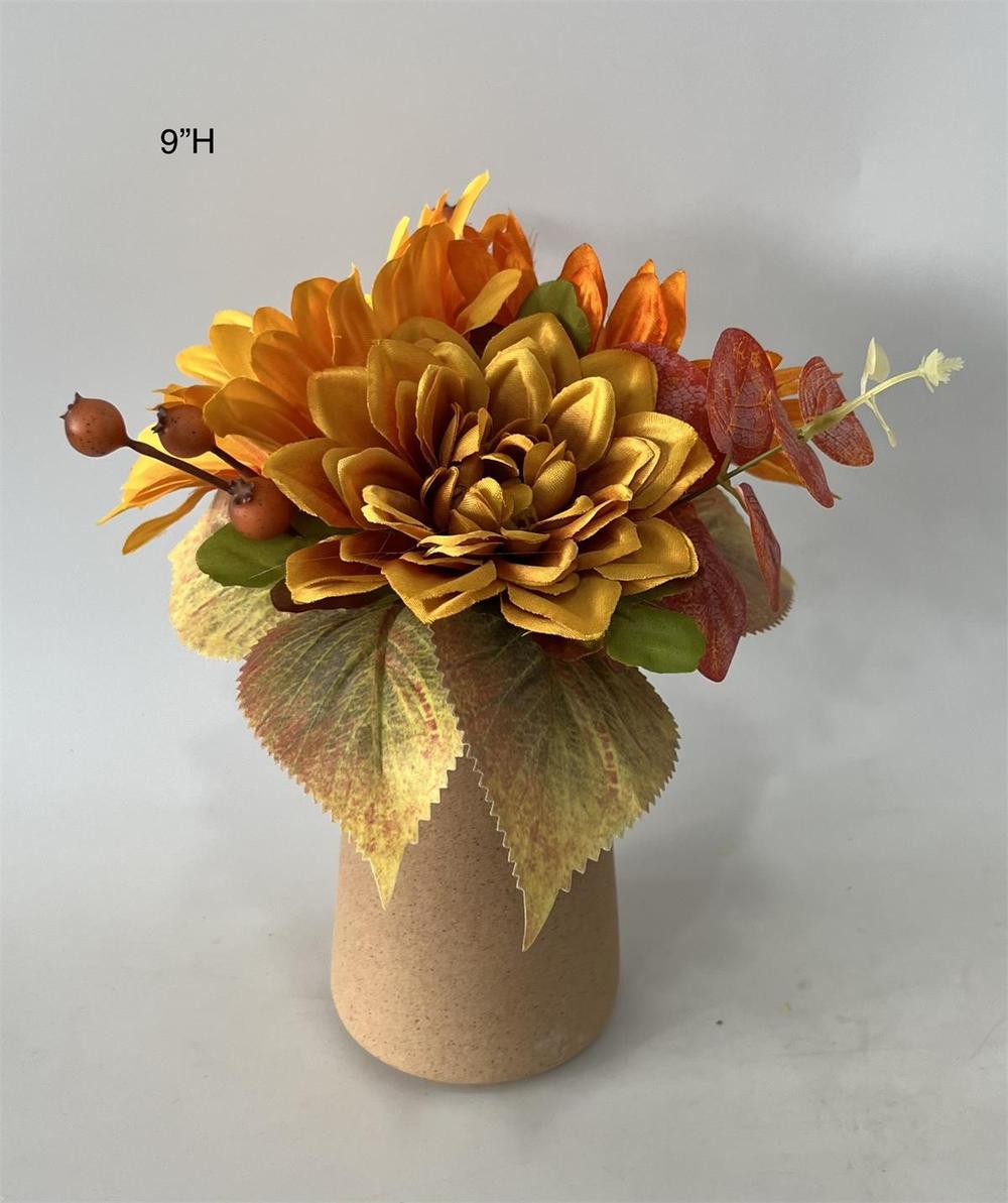 Botanical table decor