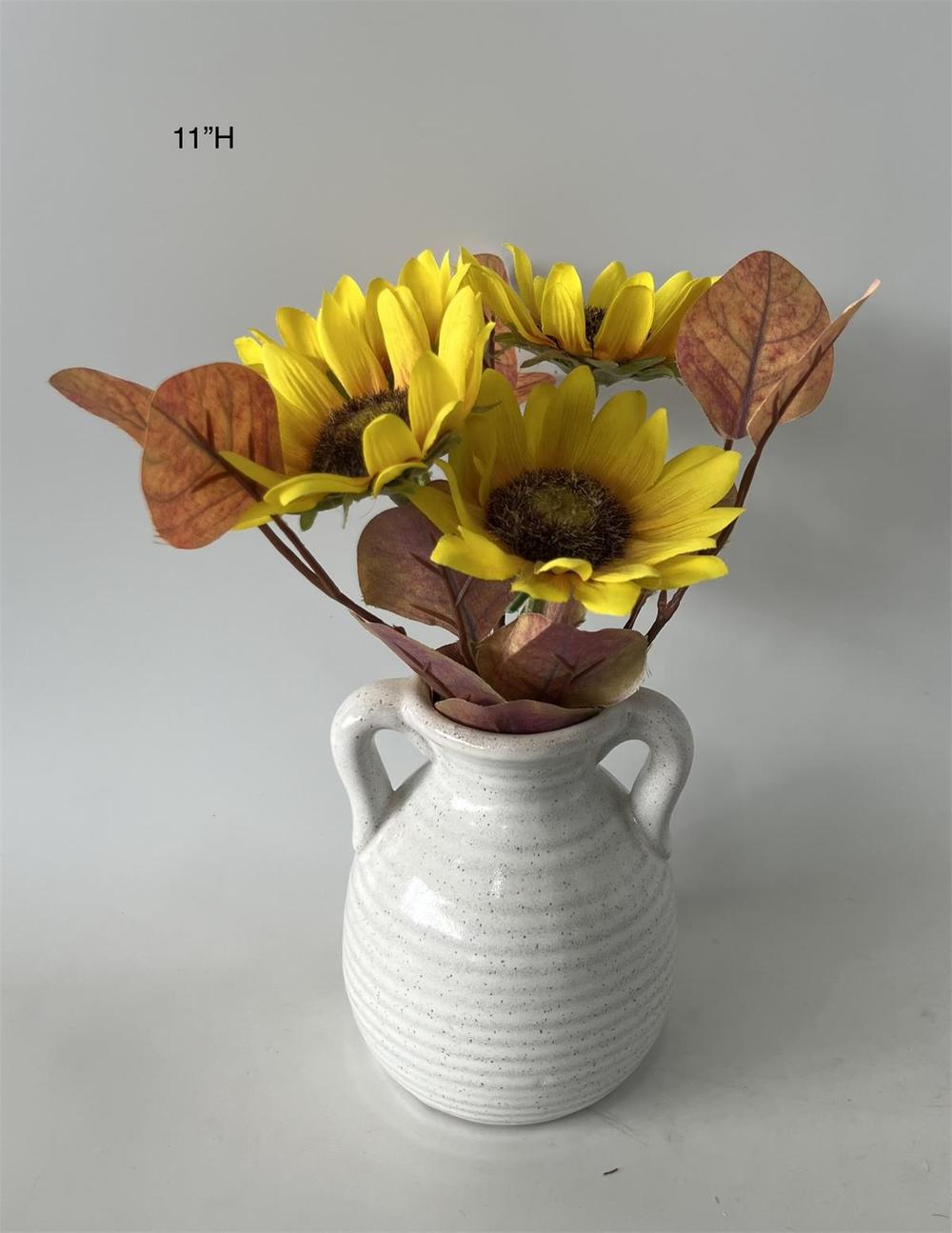 Botanical table decor
