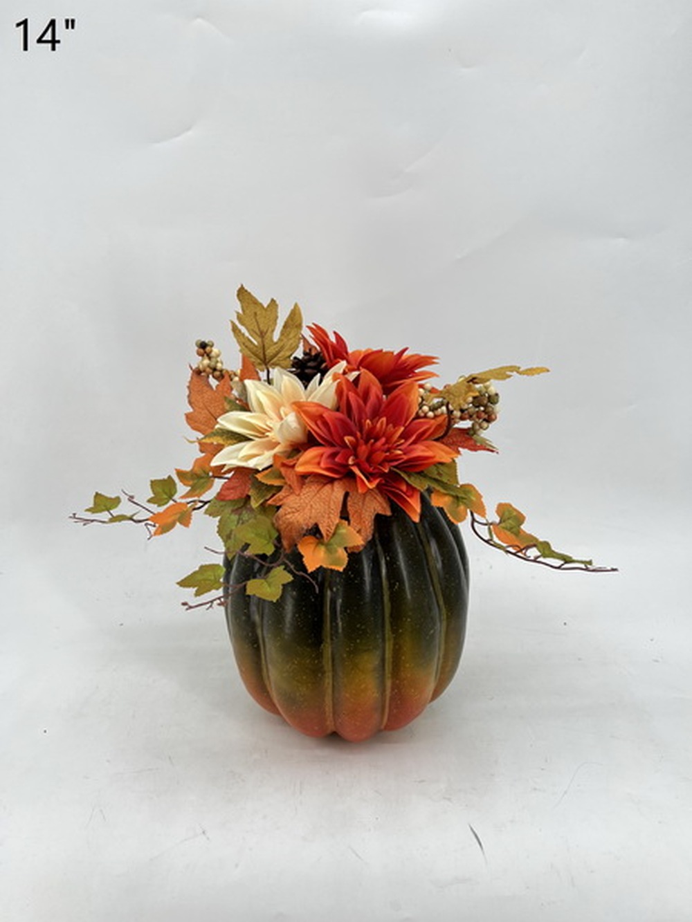 Botanical table decor