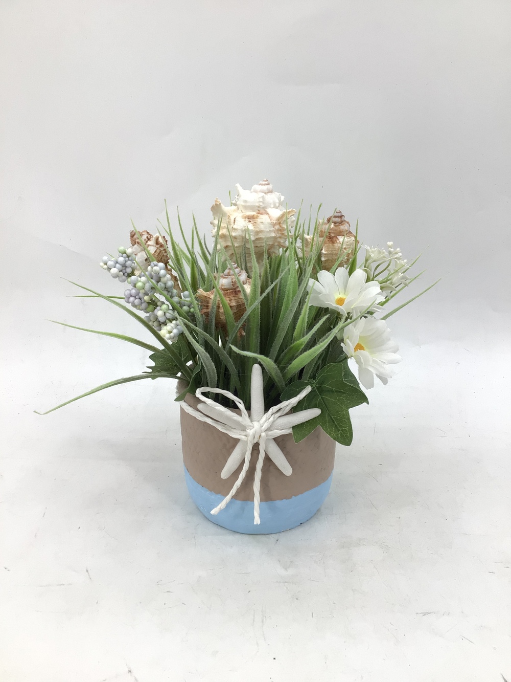 Botanical table decor