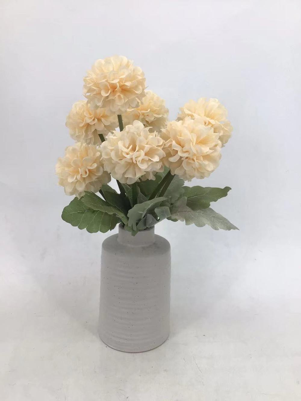 Botanical table decor