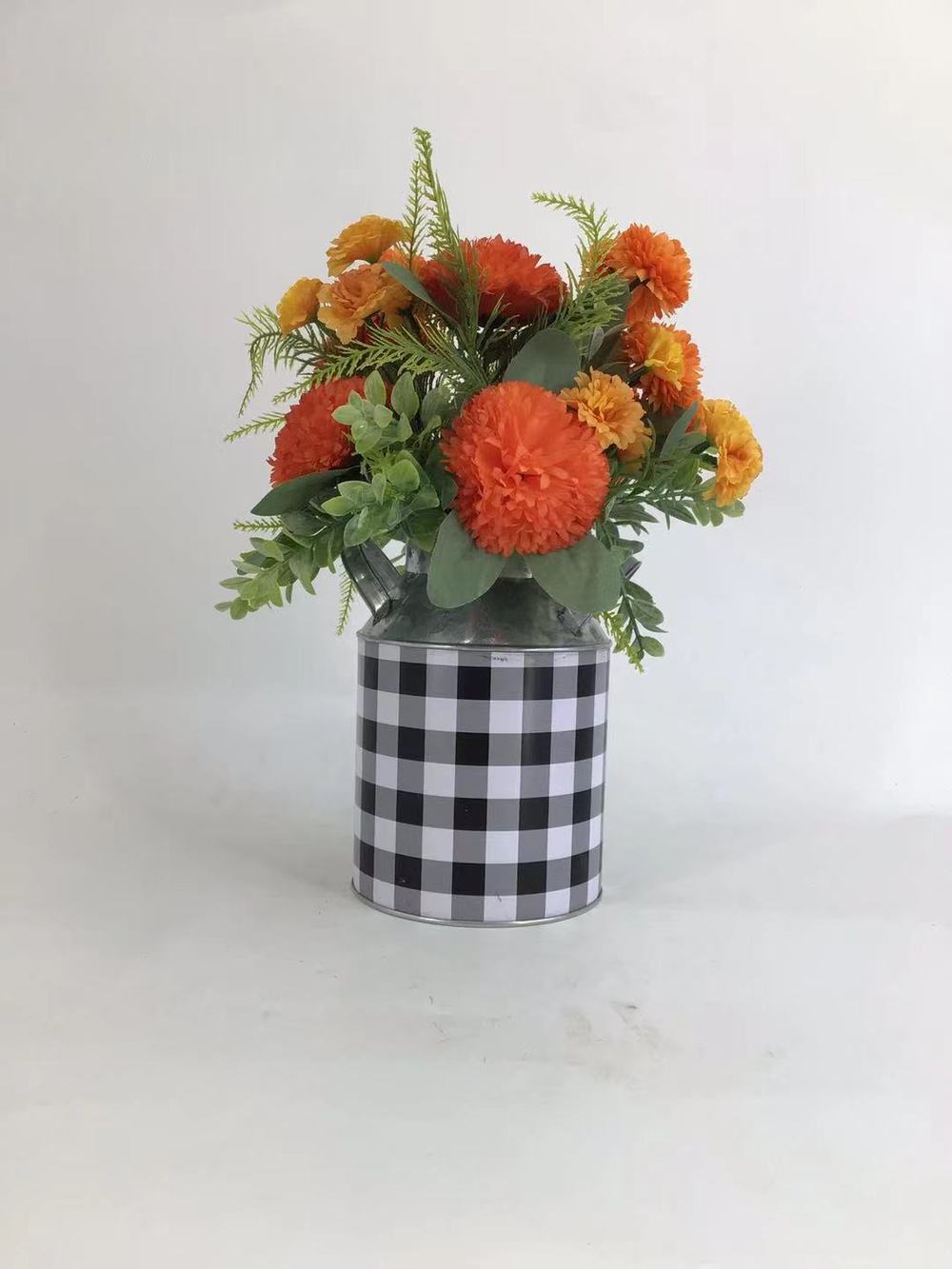 Botanical table decor