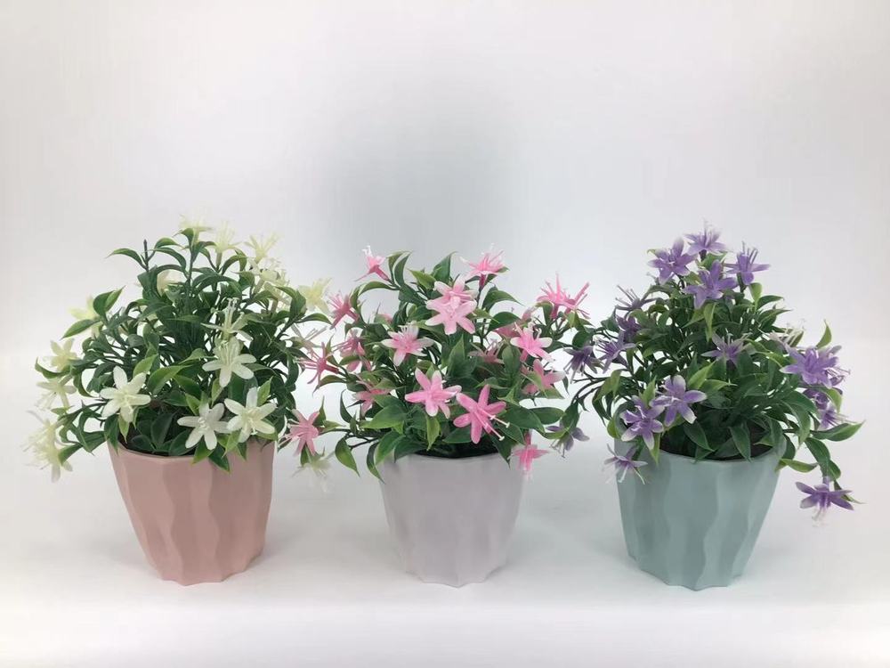 Botanical table decor