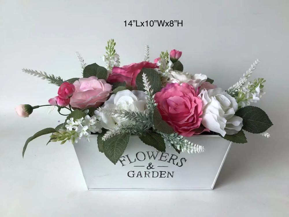 Botanical table decor