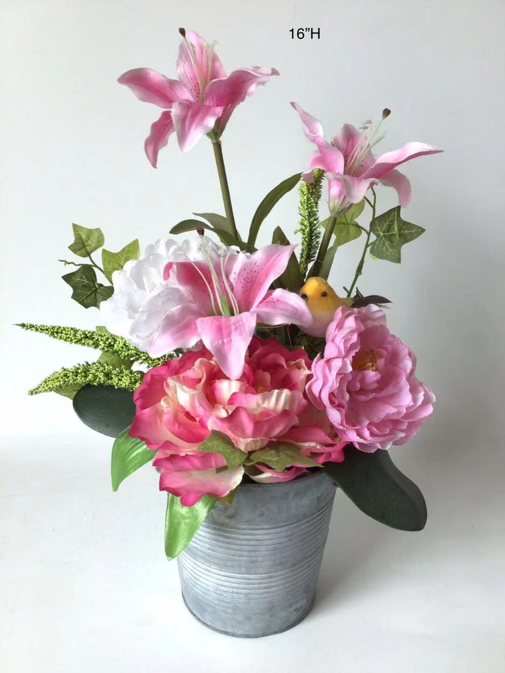 Botanical table decor
