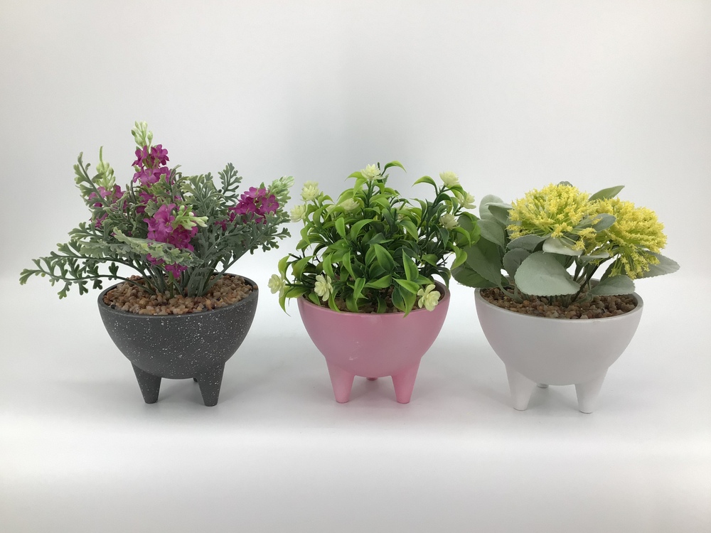 Botanical table decor