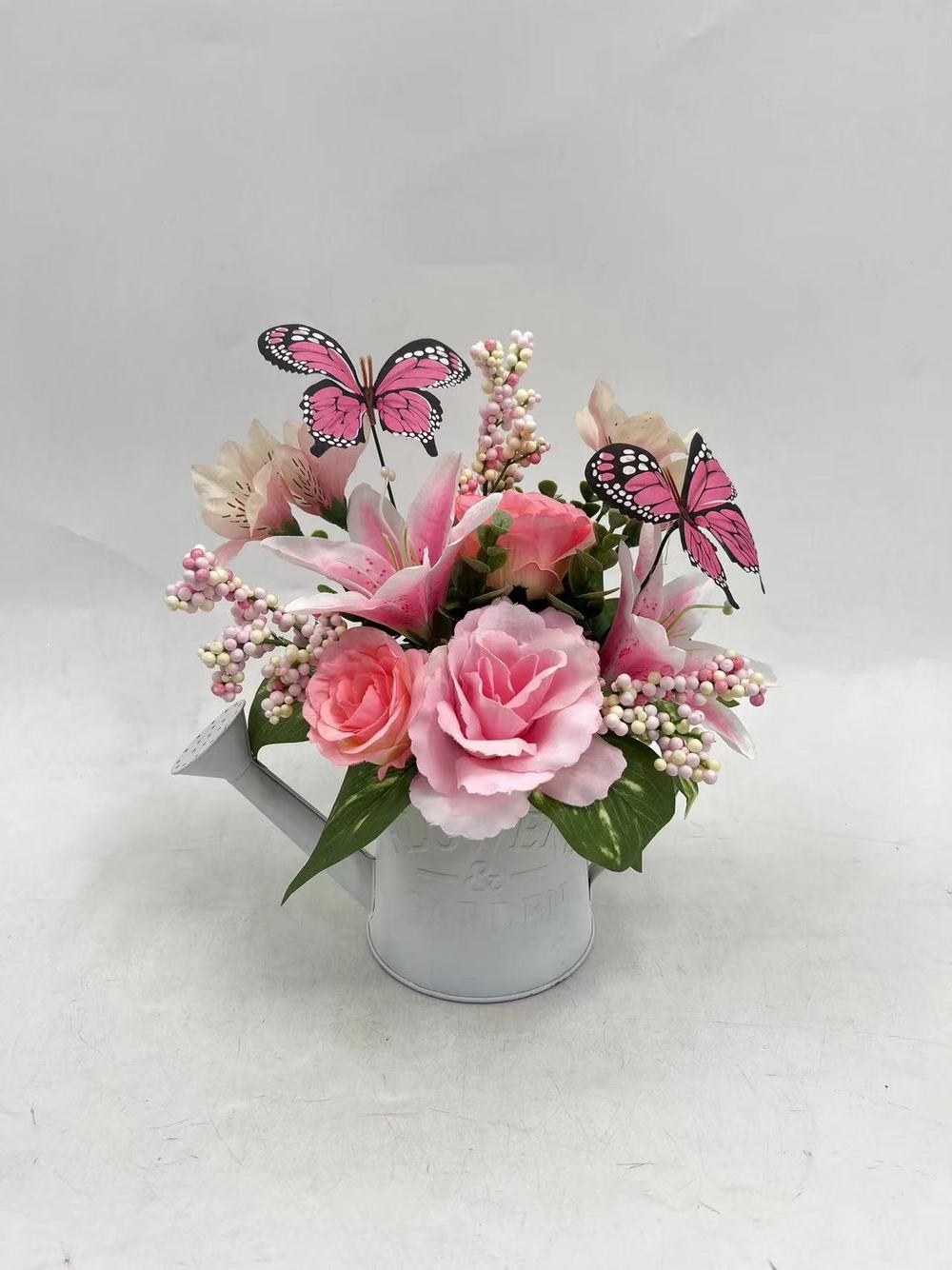 Botanical table decor