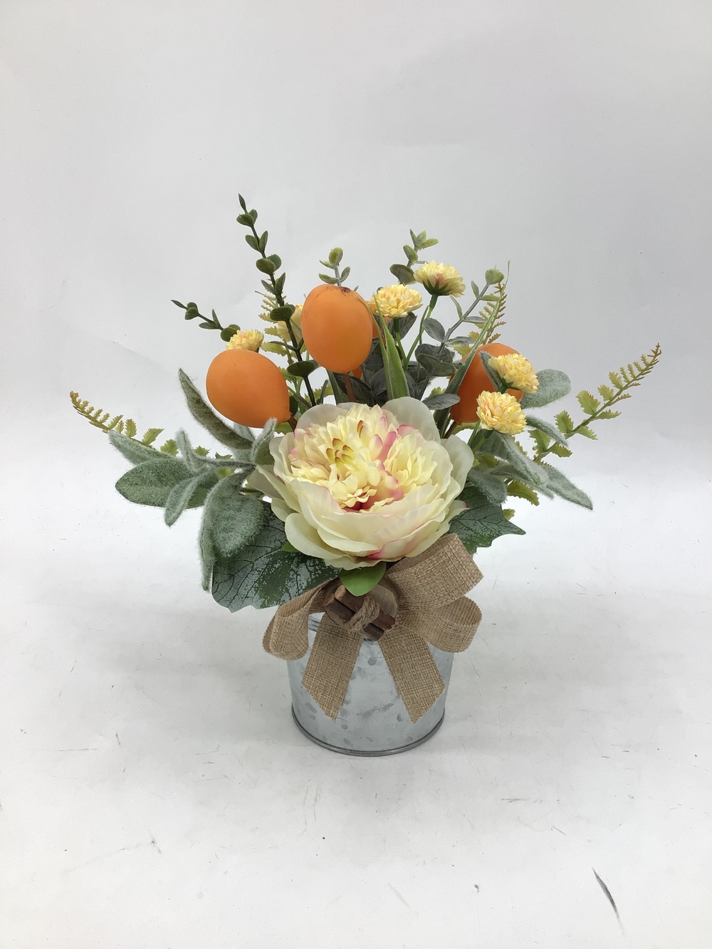 Botanical table decor