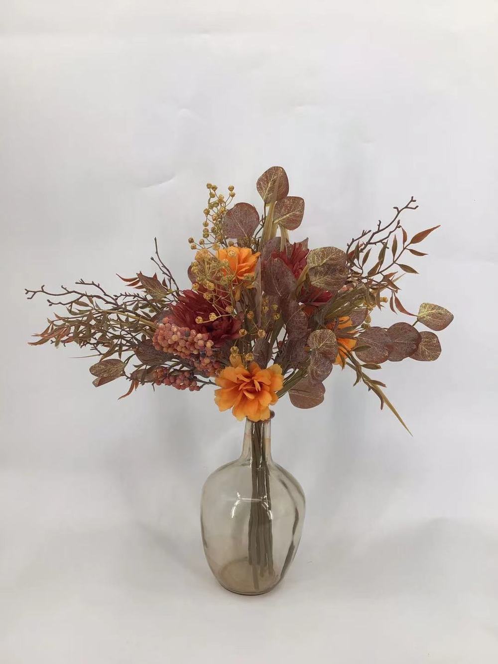 Botanical table decor