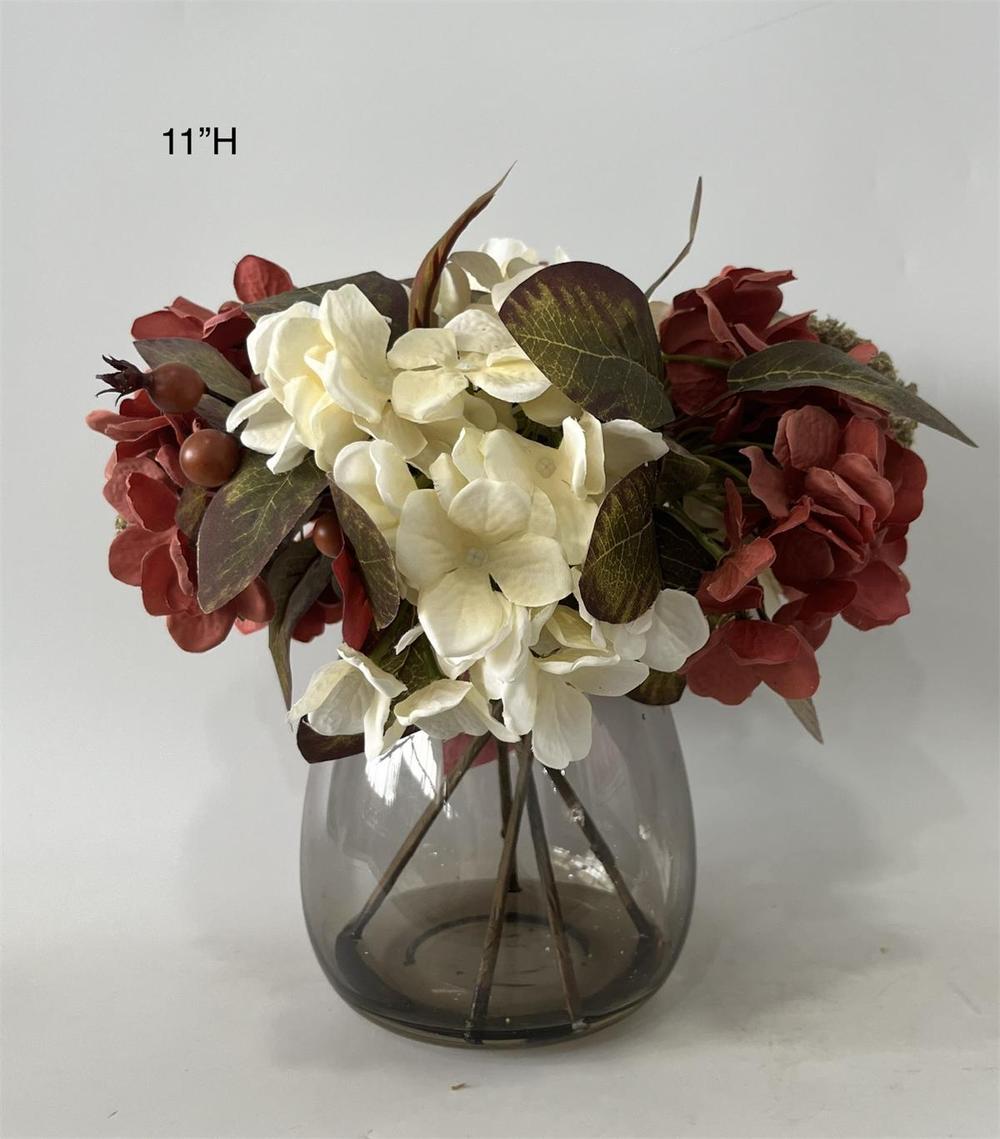 Botanical table decor
