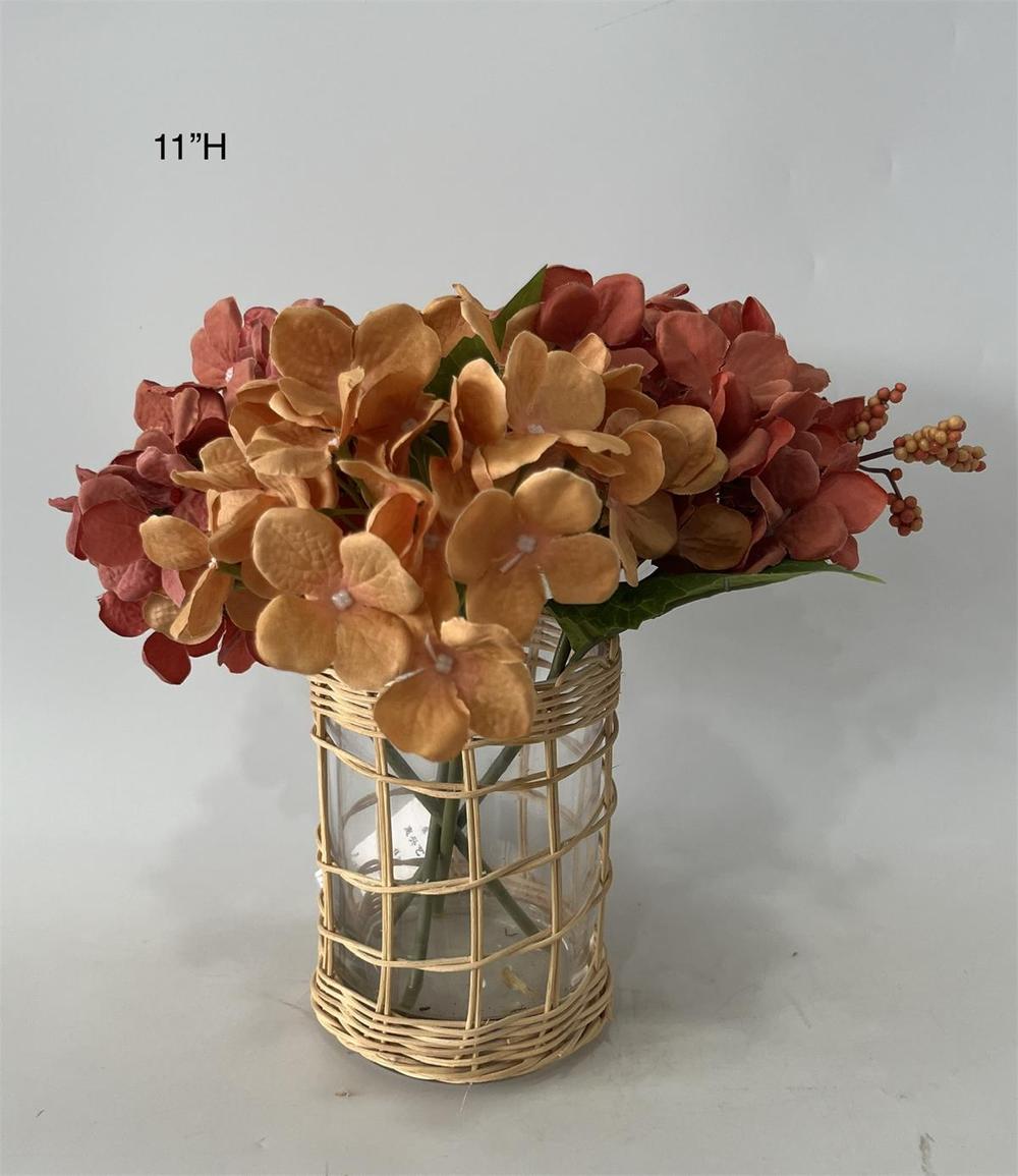 Botanical table decor