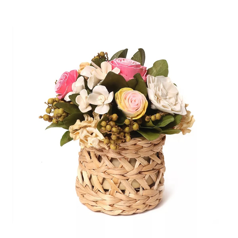 Botanical table decor