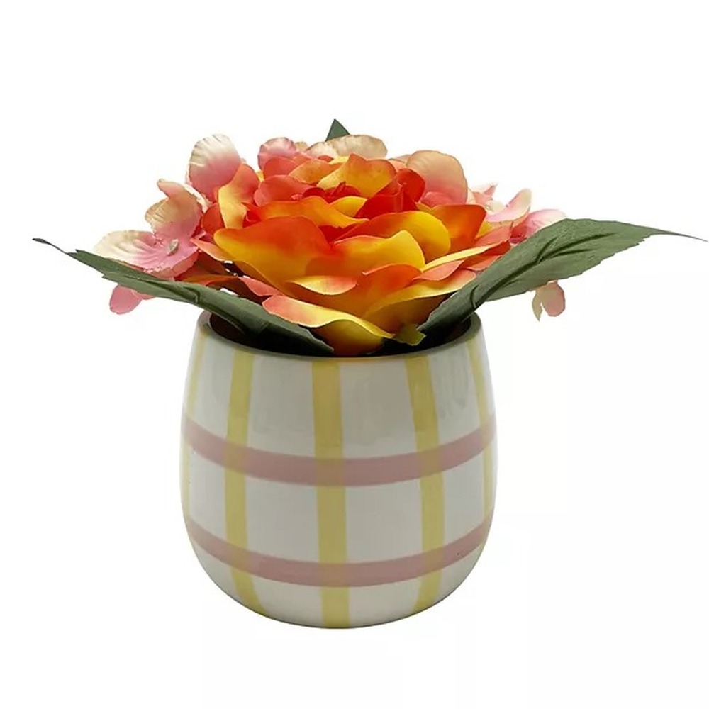 Botanical table decor