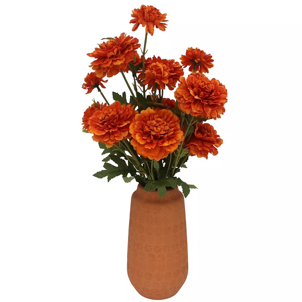 Botanical table decor