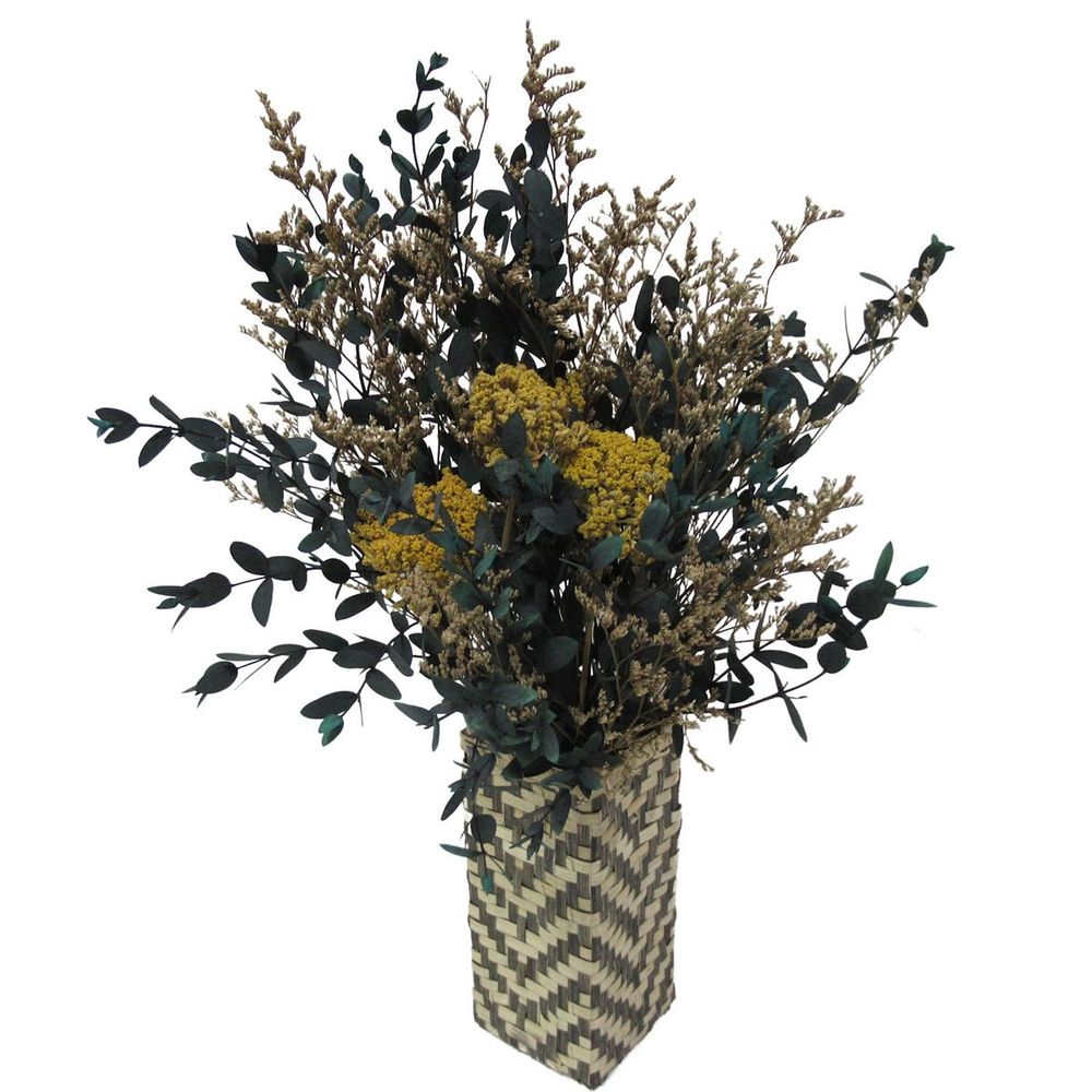 Botanical table decor