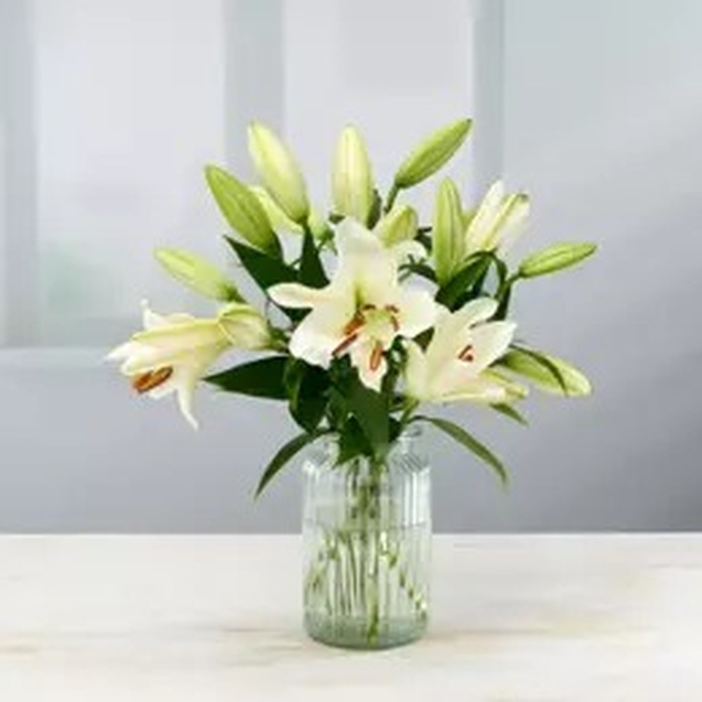 Botanical table decor
