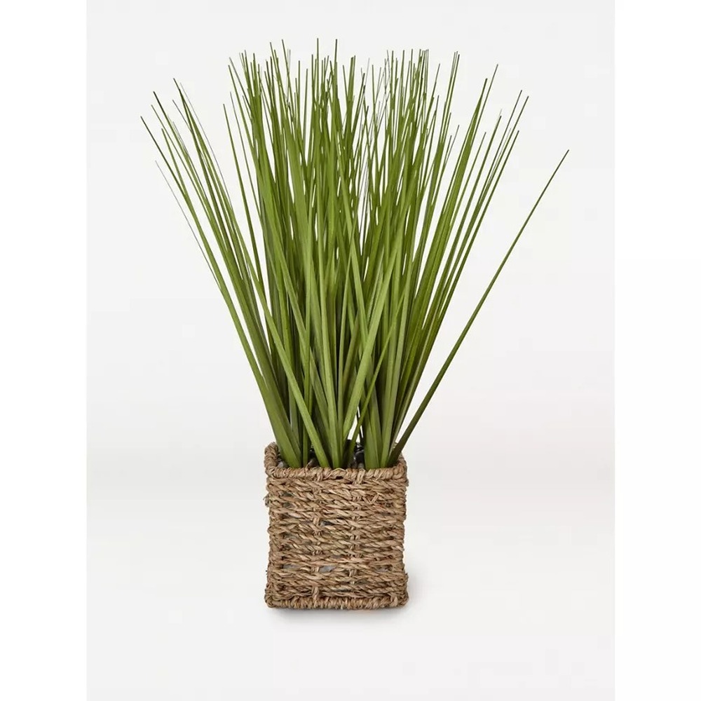 Botanical table decor