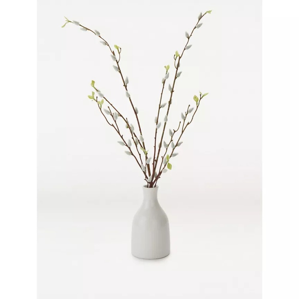 Botanical table decor