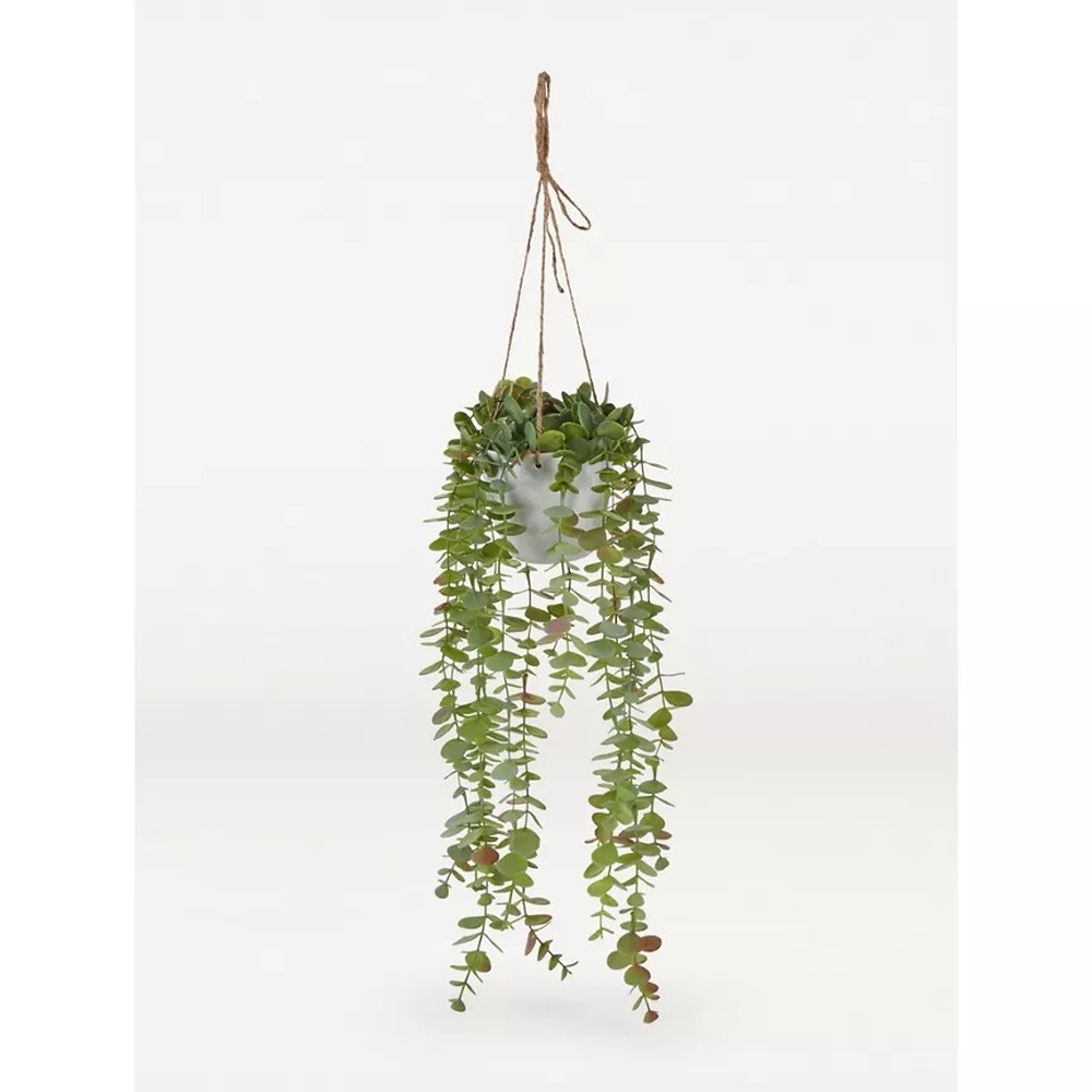 Botanical table decor