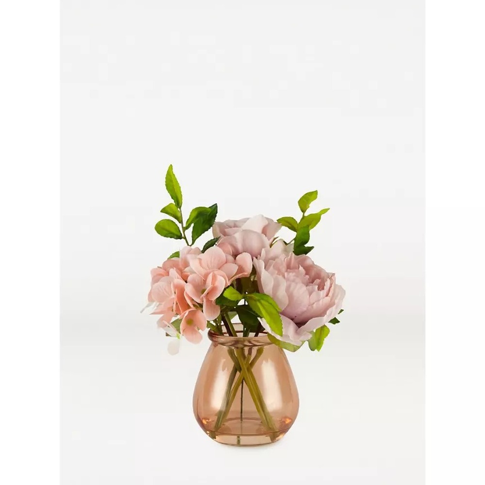 Botanical table decor