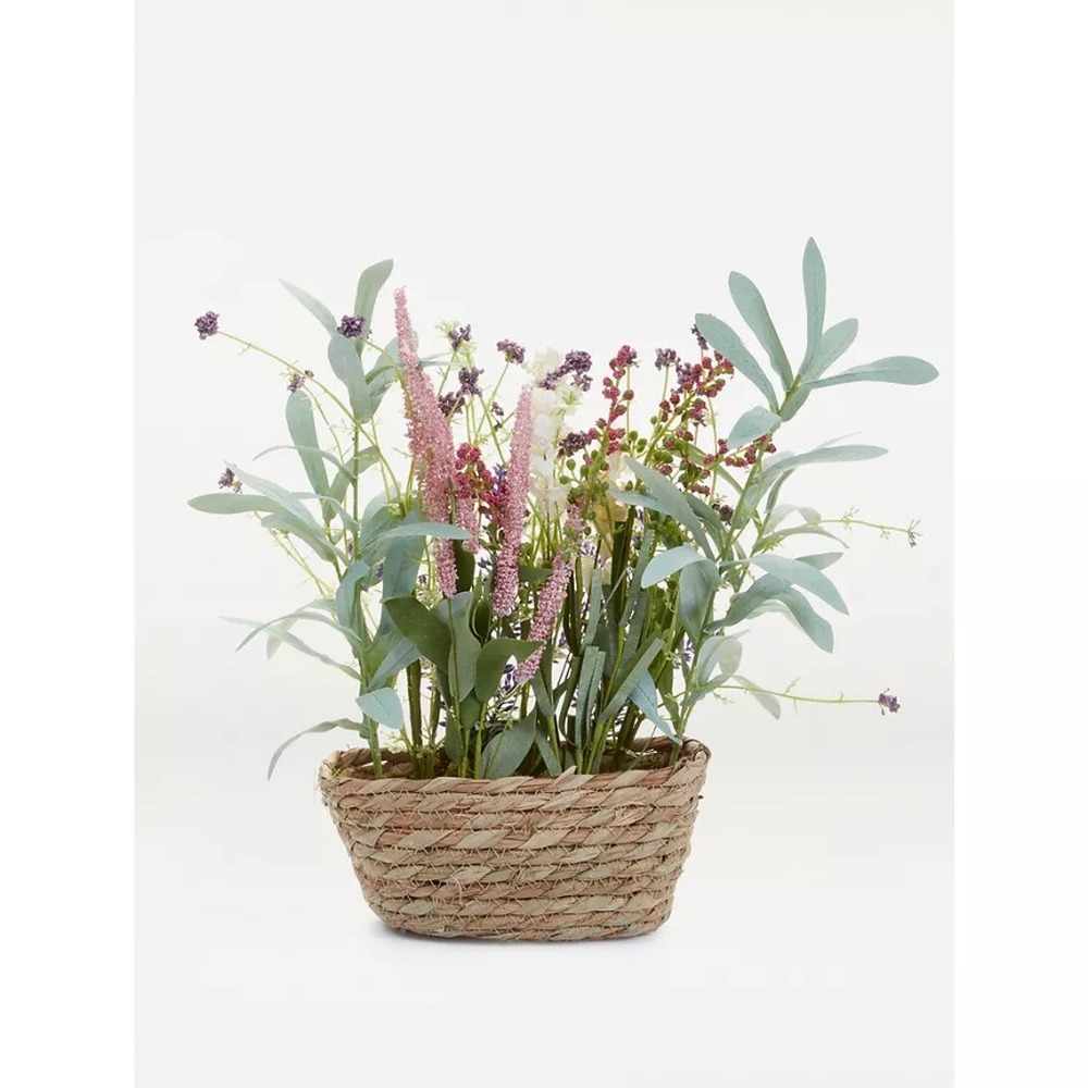 Botanical table decor