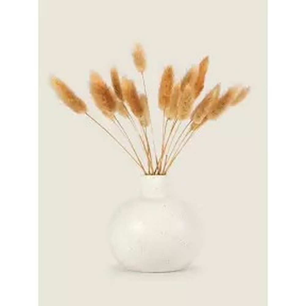 Botanical table decor
