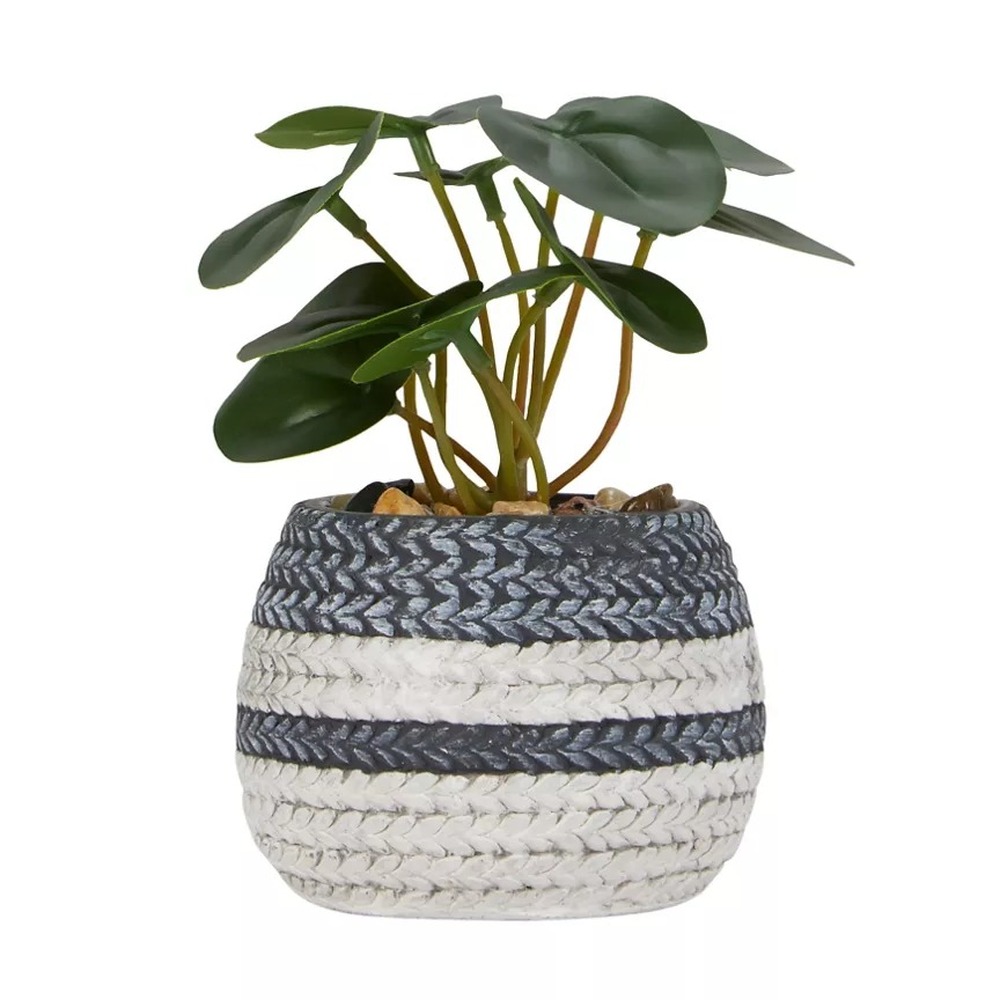 Botanical table decor