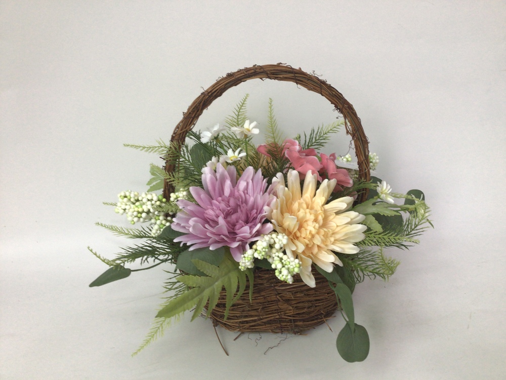 Botanical table decor