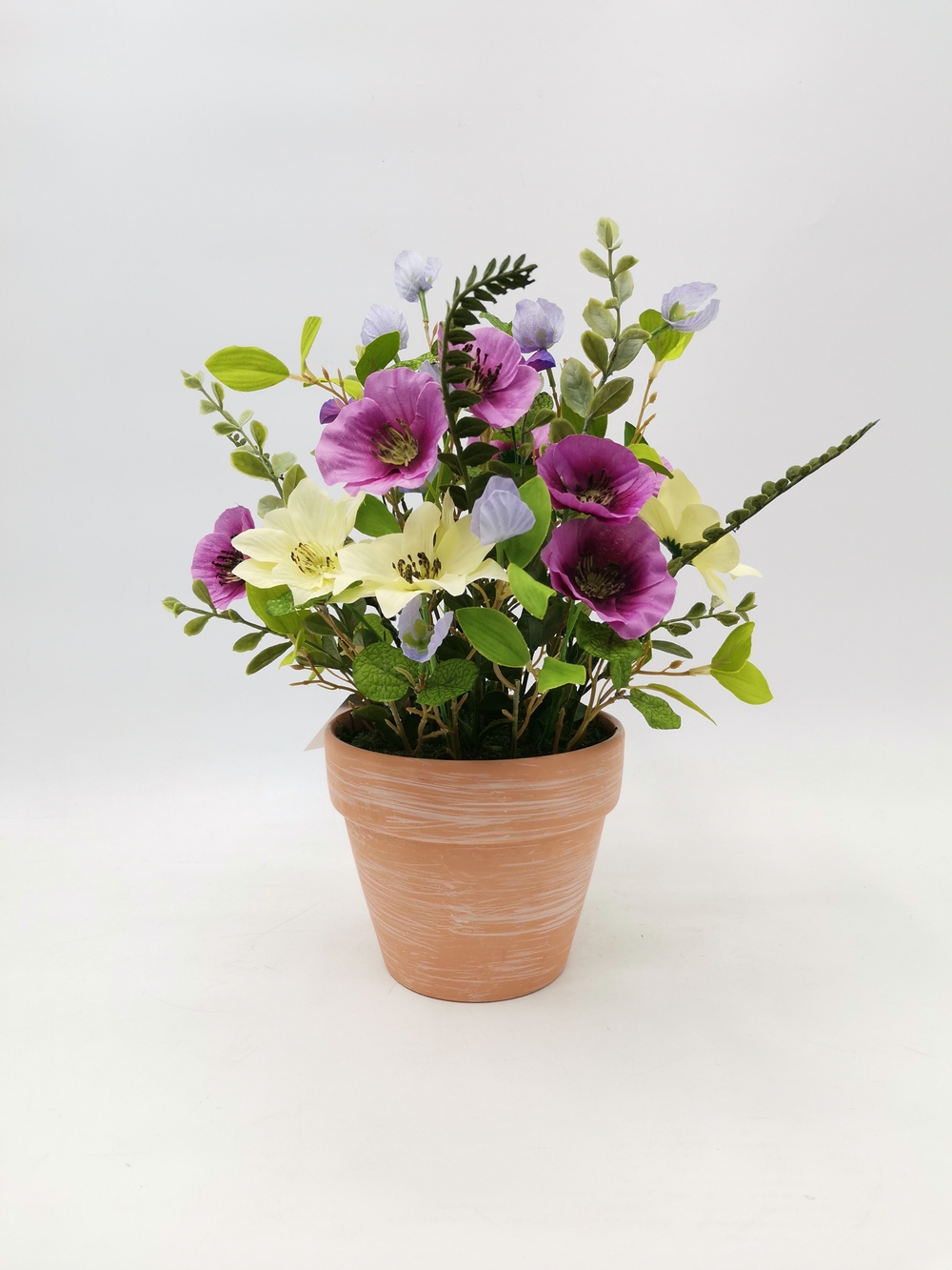 Botanical table decor