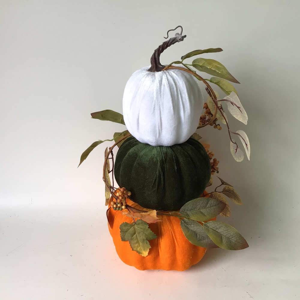 Botanical table decor