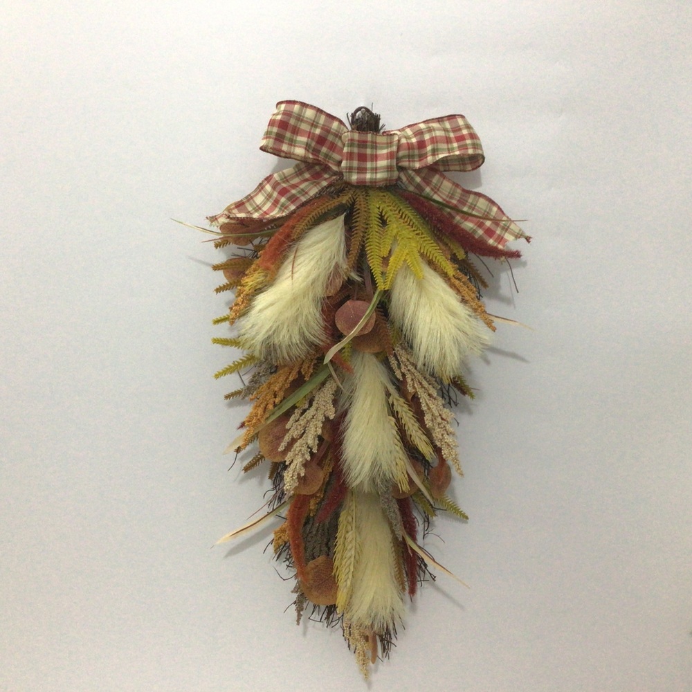 Botanical teadrop