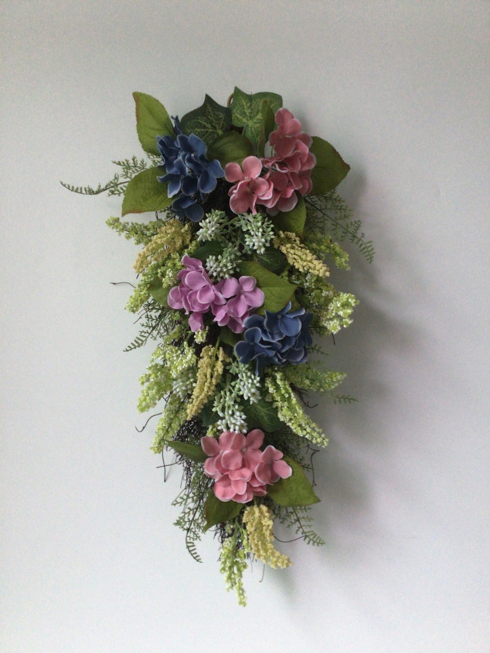 Botanical teadrop