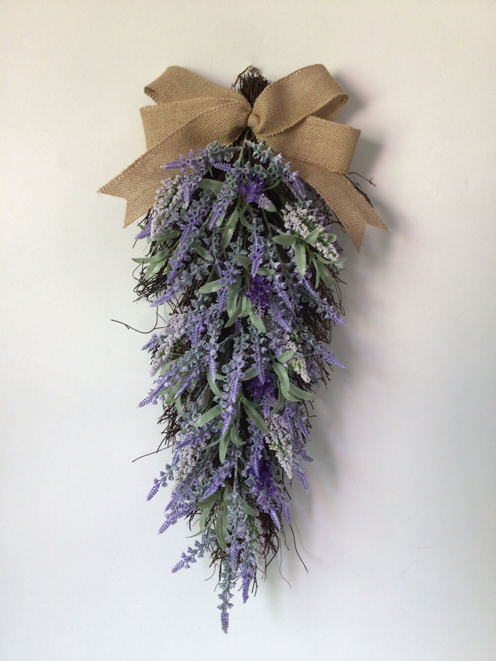Botanical teadrop