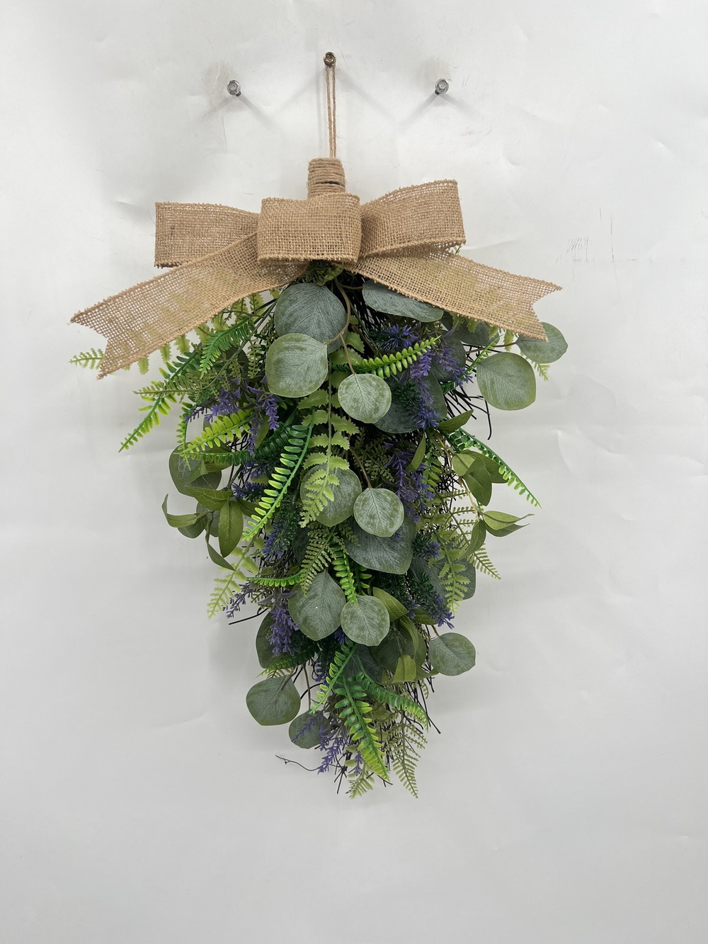 Botanical teadrop