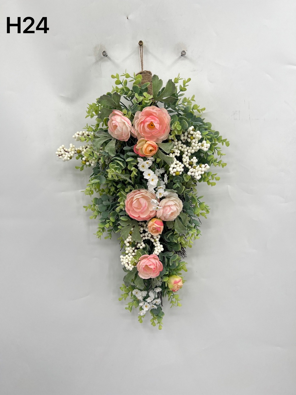 Botanical teadrop