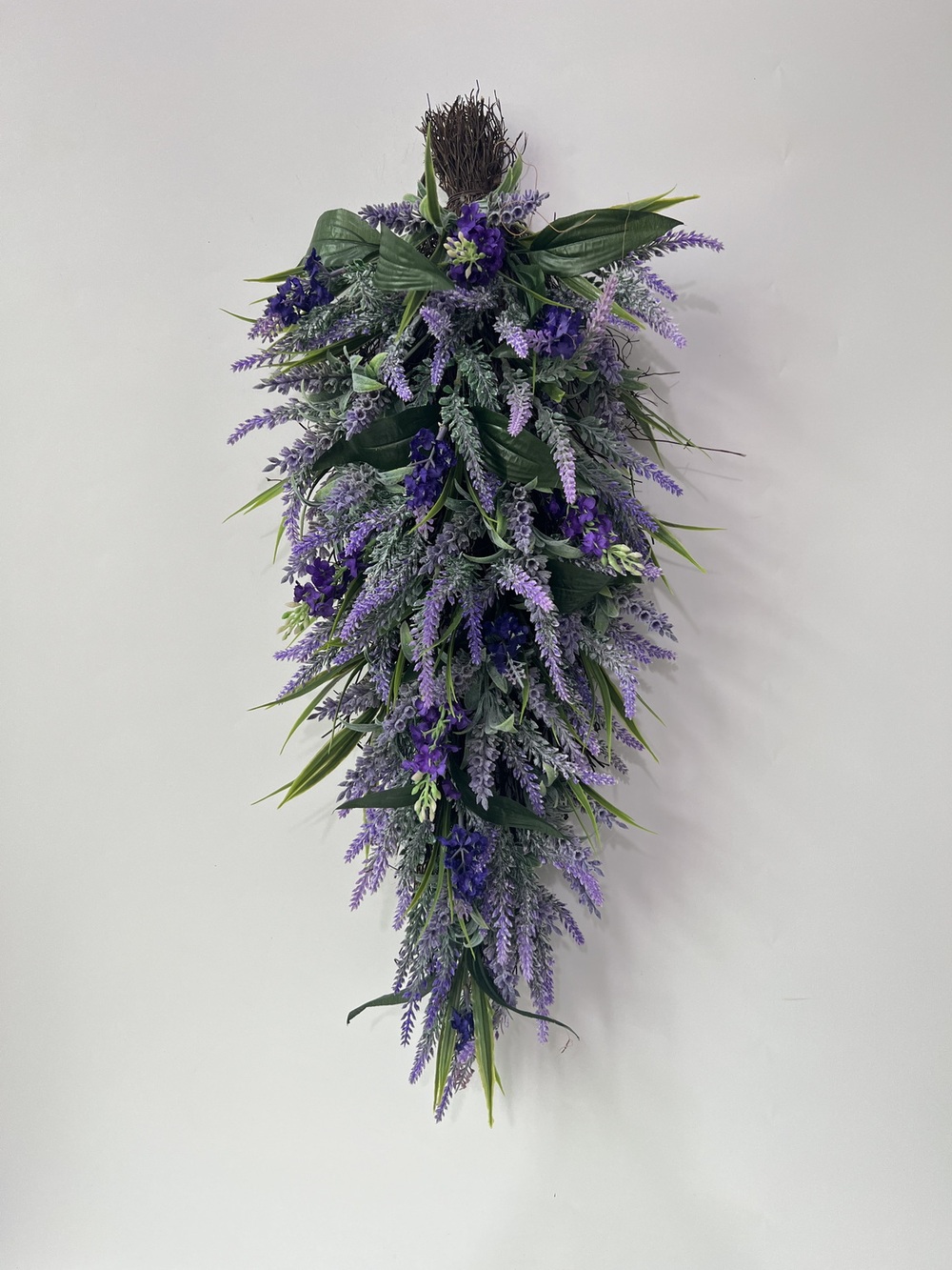 Botanical teadrop