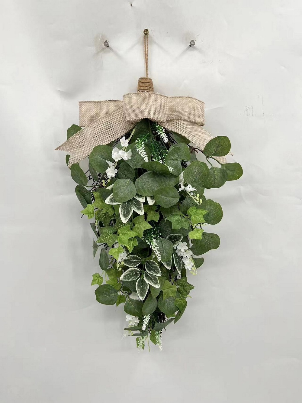 Botanical teadrop