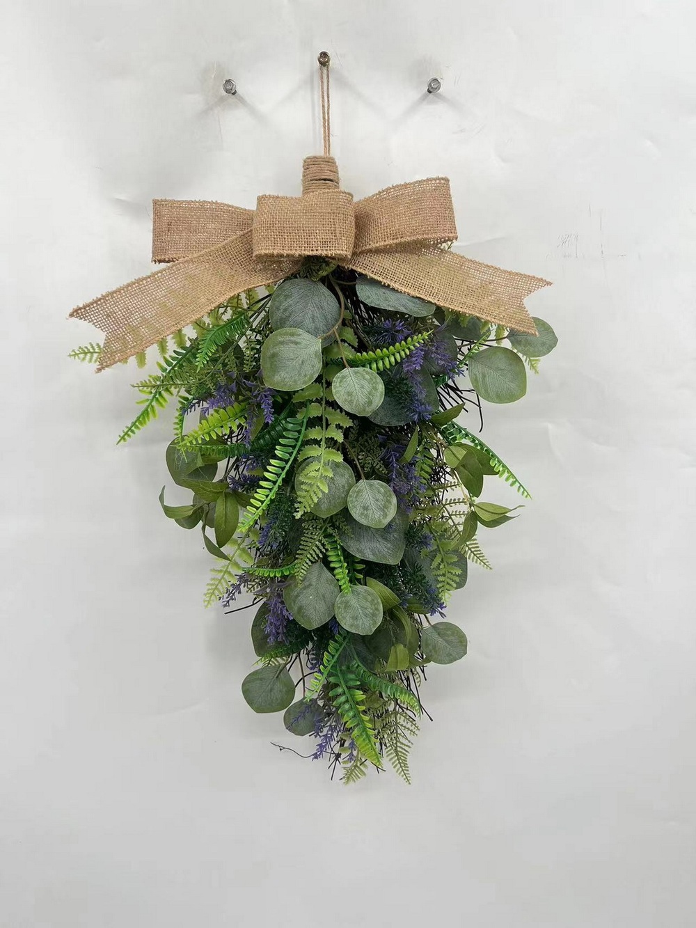 Botanical teadrop