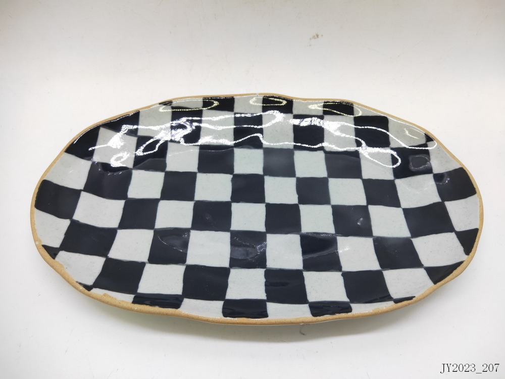 Oval plate
