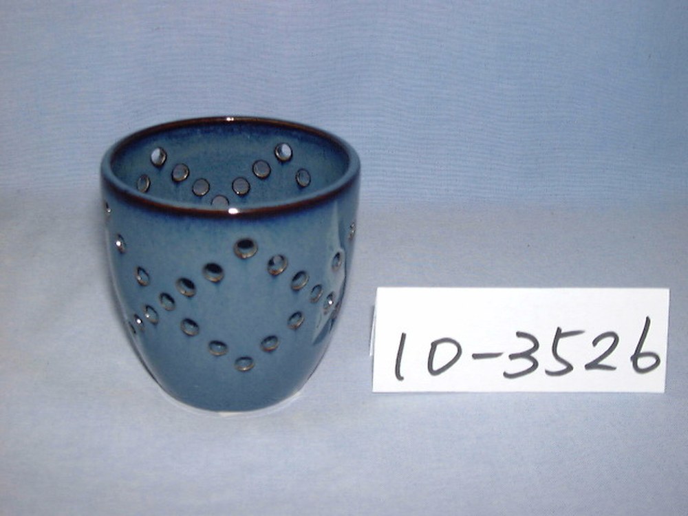10-3526