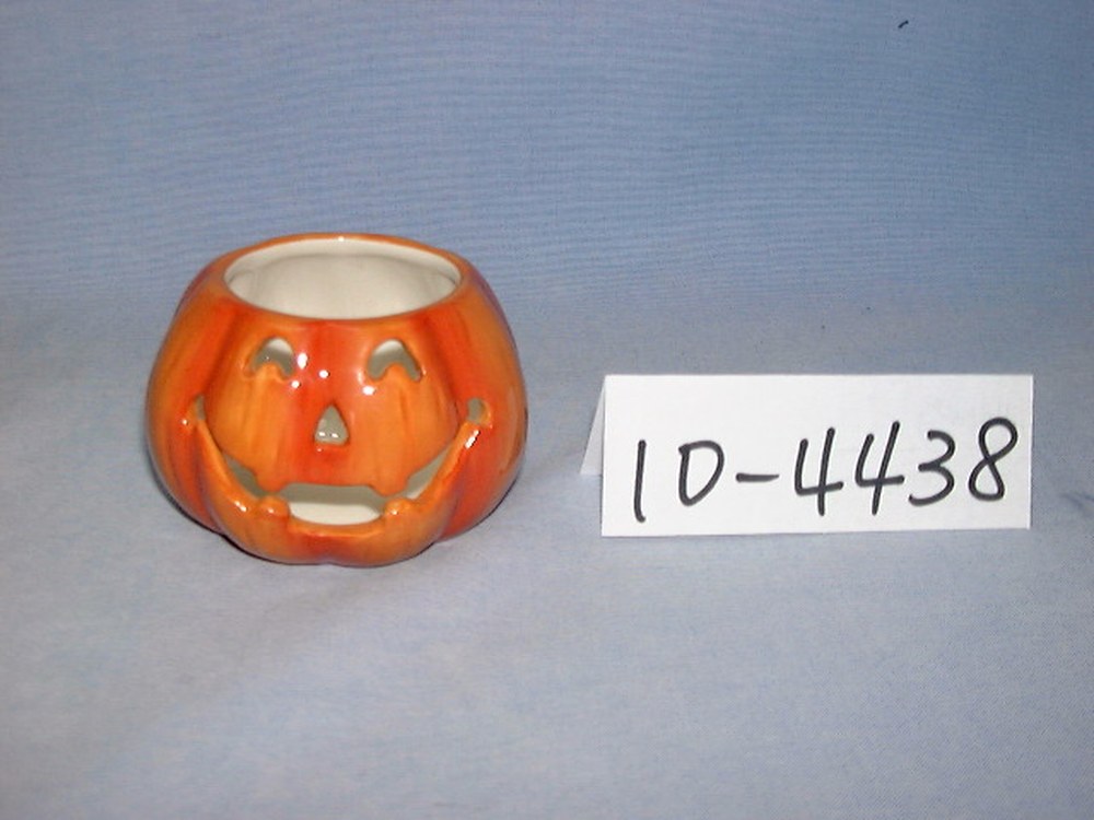 10-4438