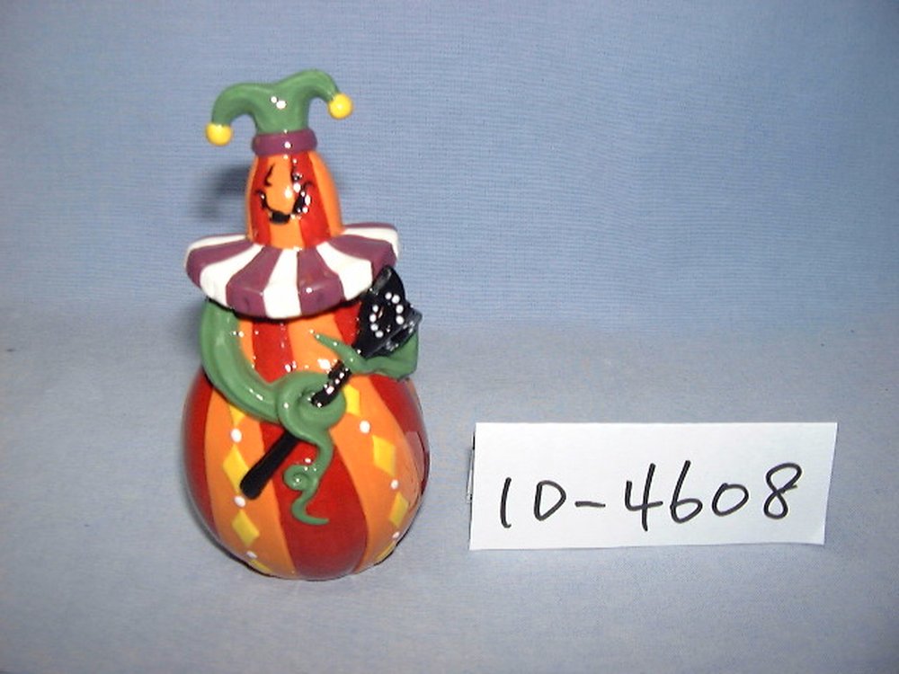 10-4608