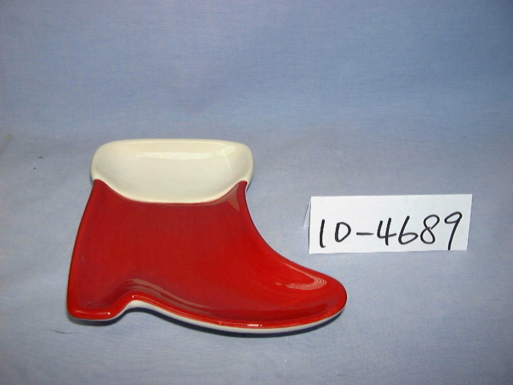10-4689