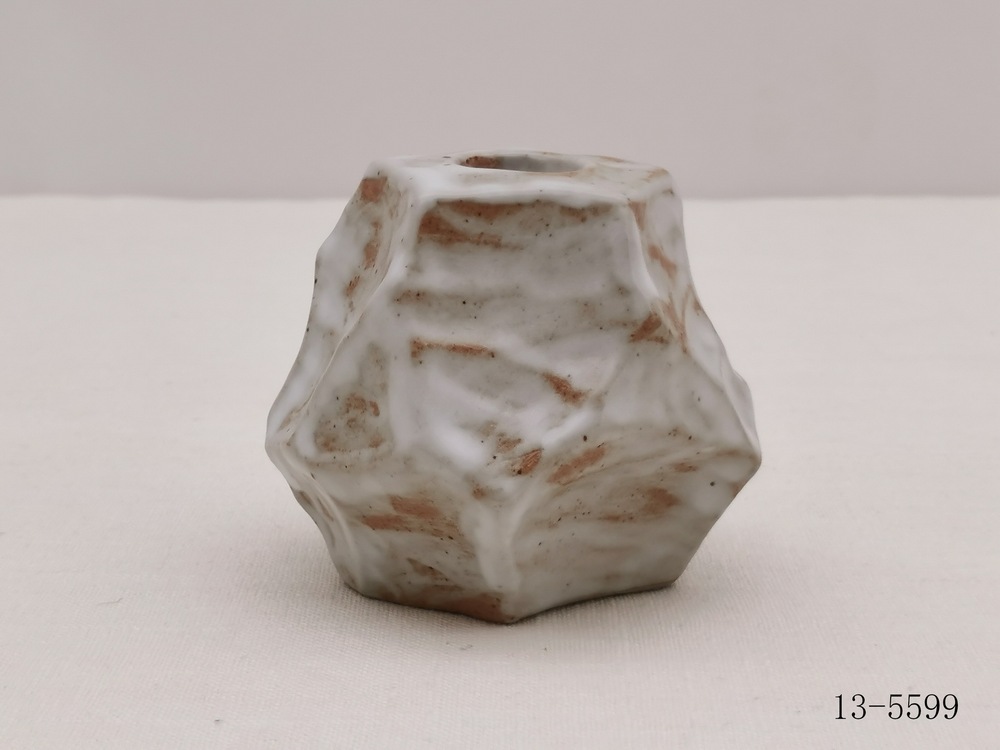 13-5599