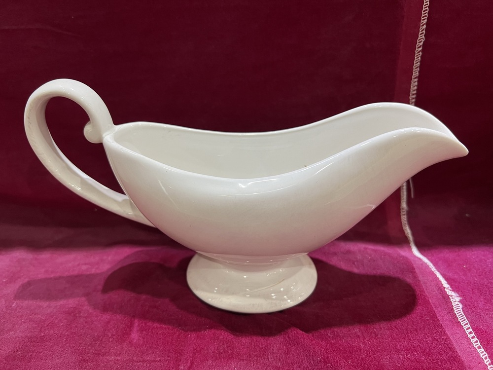 GRAVY BOAT
